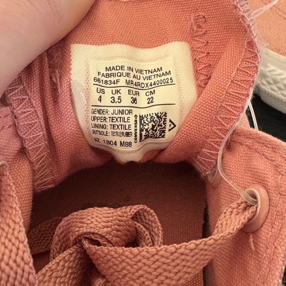 NWOT Converse All Star Pink Sparkly Lace Up Sneaker Junior Size 4, Women's 6 - Picture 8 of 8